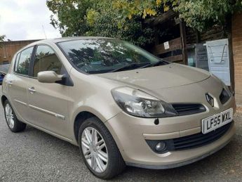 Renault Clio 1.6 VVT Dynamique Hatchback 5dr Petrol Automatic (179 g/km, 111 