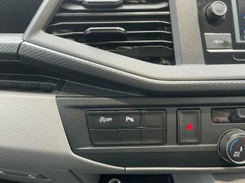 Volkswagen Transporter Shuttle 2.0 TDI SE DSG SWB Euro 6 (s/s) 5dr