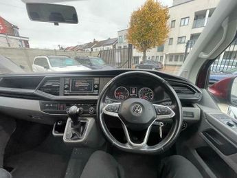 Volkswagen Transporter Shuttle 2.0 TDI SE DSG SWB Euro 6 (s/s) 5dr