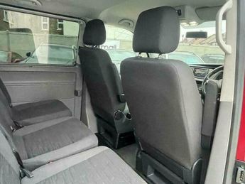 Volkswagen Transporter Shuttle 2.0 TDI SE DSG SWB Euro 6 (s/s) 5dr