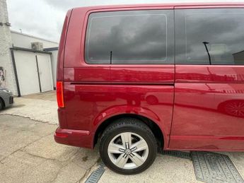 Volkswagen Transporter Shuttle 2.0 TDI SE DSG SWB Euro 6 (s/s) 5dr