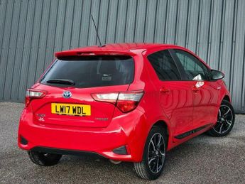 Toyota Yaris 1.5 VVT-h Design E-CVT Euro 6 (s/s) 5dr