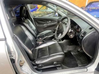 Mitsubishi Carisma 1.9 TD Elegance 5dr