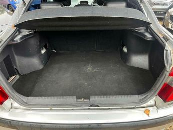 Mitsubishi Carisma 1.9 TD Elegance 5dr