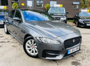 Jaguar XF D R-SPORT