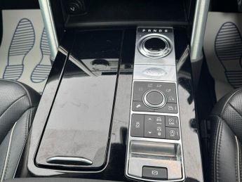 Land Rover Discovery 2.0 SD4 HSE SUV 5dr Diesel Auto 4WD Euro 6 (s/s) (240 ps)