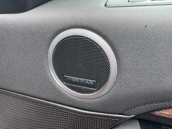 Land Rover Discovery 2.0 SD4 HSE SUV 5dr Diesel Auto 4WD Euro 6 (s/s) (240 ps)