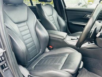 BMW 3 SERIES 320i M SPORT