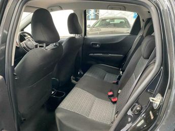 Toyota Yaris 1.33 Dual VVT-i Icon Plus Multidrive S Euro 5 5dr