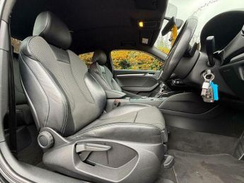 Audi A3 2.0 TDI S line S Tronic quattro Euro 6 (s/s) 3dr (Nav)