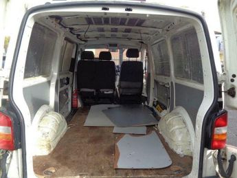 Volkswagen Transporter 1.9 TDI T30 L1 H1 4dr