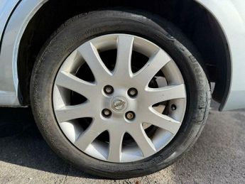 Nissan Almera 1.5 SVE 5dr
