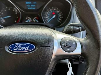 Ford Focus 1.6 Zetec S Powershift Euro 5 5dr 123BHP