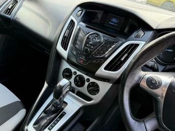 Ford Focus 1.6 Zetec S Powershift Euro 5 5dr 123BHP