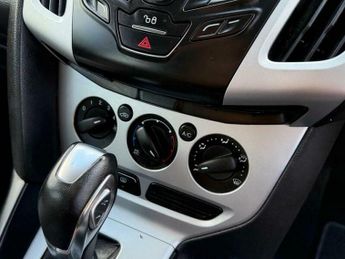Ford Focus 1.6 Zetec S Powershift Euro 5 5dr 123BHP