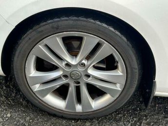 Vauxhall Astra 2.0 CDTi ecoFLEX SRi Euro 5 (s/s) 5dr