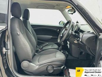 MINI Hatch 1.6 Cooper Steptronic Euro 5 3dr