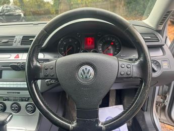 Volkswagen Passat TDI SPORT (170) DSG