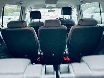 Volkswagen Touran 1.4 TSI BlueMotion Tech SEL MPV 5dr Petrol DSG Euro 6 (s/s) (150
