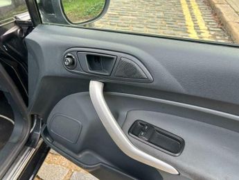 Ford Fiesta TITANIUM