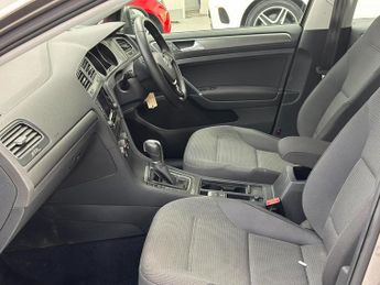 Volkswagen Golf SE TSI BLUEMOTION TECHNOLOGY DSG