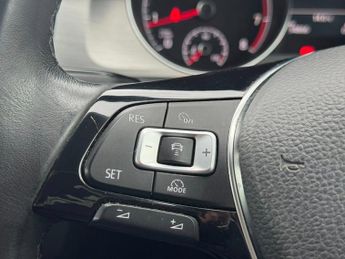 Volkswagen Golf SE TSI BLUEMOTION TECHNOLOGY DSG