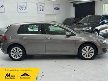 Volkswagen Golf SE TSI BLUEMOTION TECHNOLOGY DSG