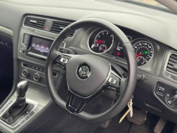 Volkswagen Golf SE TSI BLUEMOTION TECHNOLOGY DSG