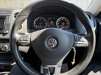 Volkswagen Tiguan 2.0 TDI BlueMotion Tech Match SUV 5dr Diesel DSG 4WD Euro 6 (s/s