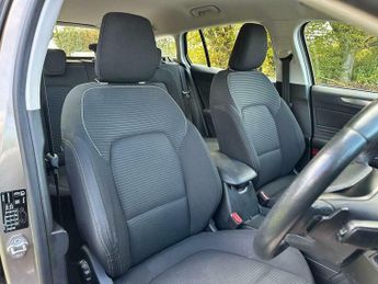 Ford Focus 1.0T EcoBoost Titanium Auto Euro 6 (s/s) 5dr