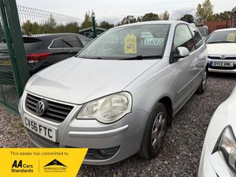 Volkswagen Polo S (79BHP)