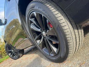 Jaguar F-Pace 2.0 P400e 19.3kWh R-Dynamic S Auto AWD Euro 6 (s/s) 5dr