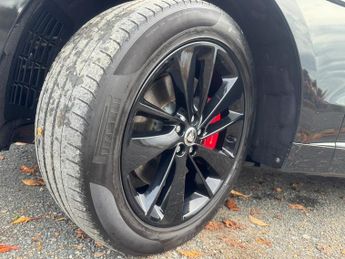 Jaguar F-Pace 2.0 P400e 19.3kWh R-Dynamic S Auto AWD Euro 6 (s/s) 5dr