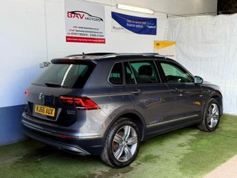 Volkswagen Tiguan 2.0 TSI BlueMotion Tech SEL SUV 5dr Petrol DSG 4Motion Euro 6 (s