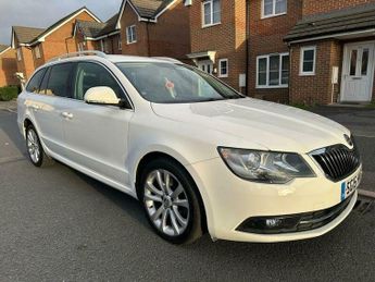 Skoda Superb 2.0 TDI SE Business Euro 5 (s/s) 5dr (Leather)