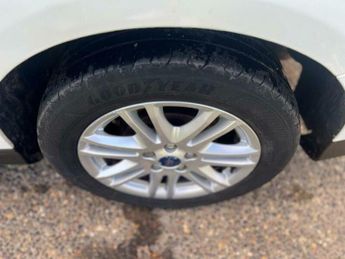 Ford Focus 1.6 Titanium Powershift Euro 5 5dr