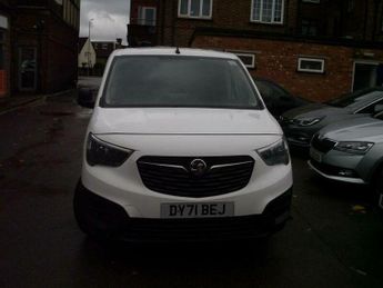 Vauxhall Combo 1.5 Turbo D 2300 Dynamic L2 H1 Euro 6 4dr