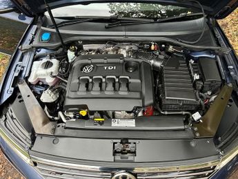 Volkswagen Passat R LINE TDI BLUEMOTION TECH 4MOTION AUTOMATIC FULL SERVICE HISTOR