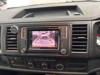 Volkswagen Transporter T30 TDI SHUTTLE SE BMT