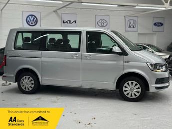 Volkswagen Transporter T30 TDI SHUTTLE SE BMT