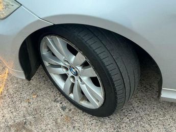 BMW 3 SERIES 2.0 320d SE Touring Steptronic Euro 5 5dr