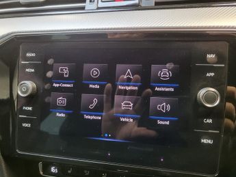 Volkswagen Passat R-LINE TDI DSG