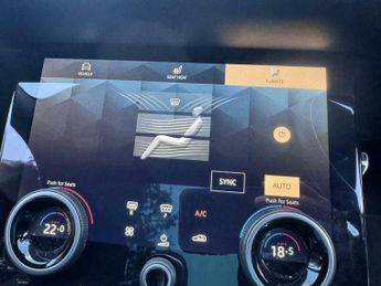 Land Rover Range Rover Evoque 1.5 P300e 12.2kWh R-Dynamic HSE Auto 4WD Euro 6 (s/s) 5dr