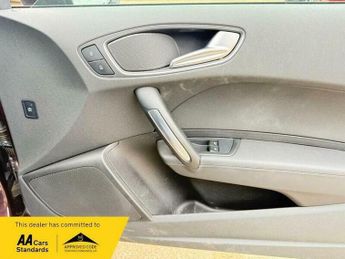 Audi A1 1.4 TFSI S line Hatchback 3dr Petrol S Tronic Euro 5 (185 ps)