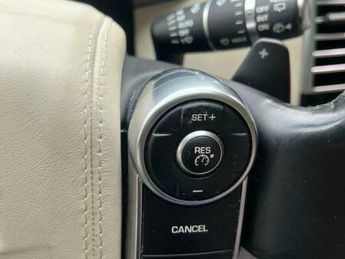 Land Rover Range Rover 3.0 TD V6 Vogue Auto 4WD Euro 5 (s/s) 5dr