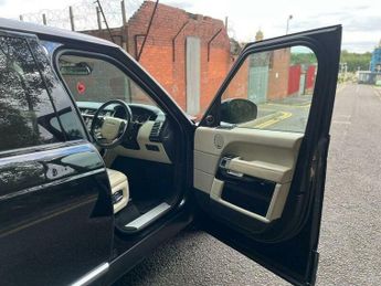 Land Rover Range Rover 3.0 TD V6 Vogue Auto 4WD Euro 5 (s/s) 5dr