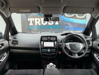 Nissan Leaf 30kWh Acenta Auto 5dr