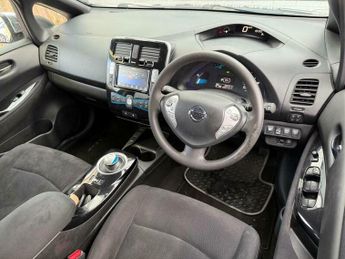 Nissan Leaf 30kWh Acenta Auto 5dr