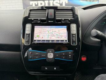 Nissan Leaf 30kWh Acenta Auto 5dr