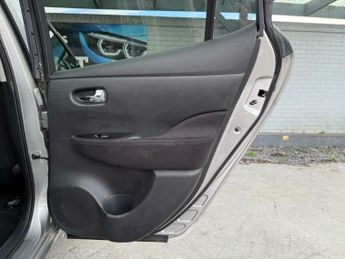 Nissan Leaf 30kWh Acenta Auto 5dr